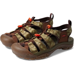 KEEN Men’s Newport H2 Closed Toe Water Sandals(Smokey Bear/Military Olive)