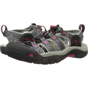 KEEN Women’s Newport H2 Closed Toe Water Sandals(Black/Bright Rose)