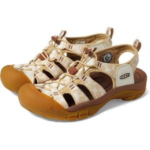 KEEN Women’s Newport H2 Closed Toe Water Sandals(Smokey Bear/Smores)